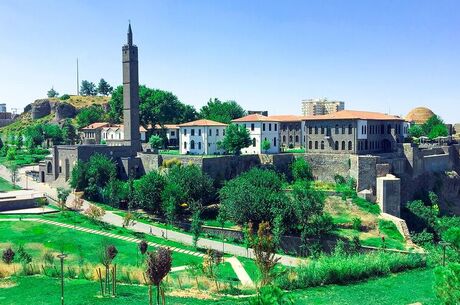 İzmir Çıkışlı Uçaklı Gaziantep Şanlıurfa Göbeklitepe Turu 2 Gece